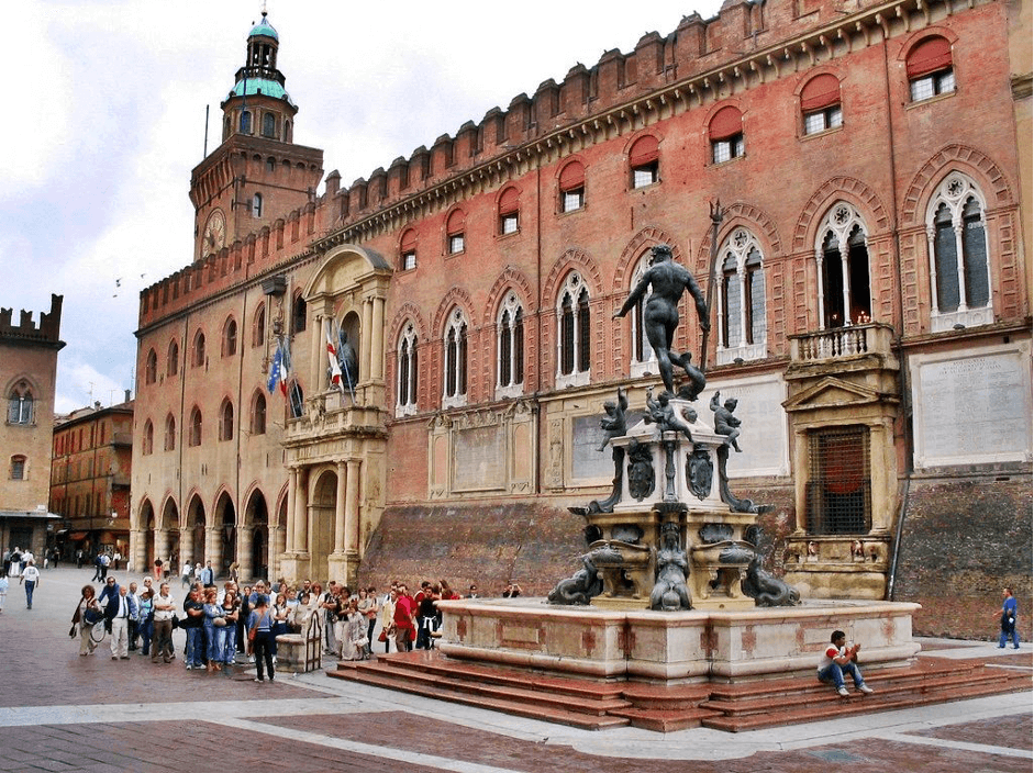 Болонский университет