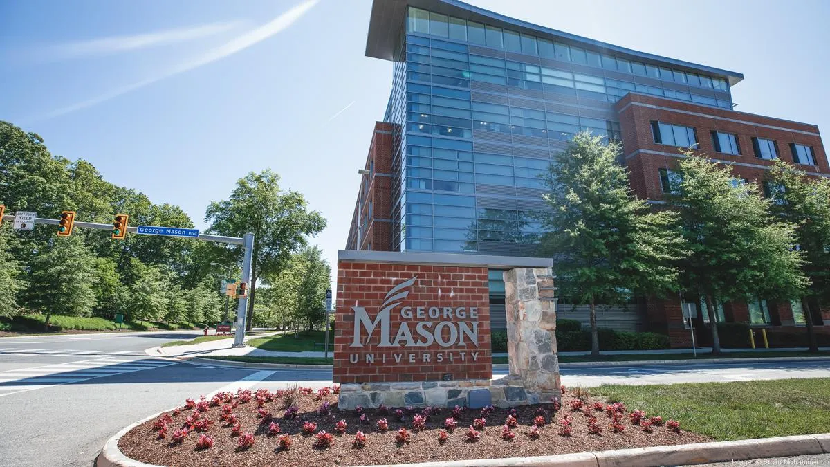 Осипова Наталья, мама Осипова Данилы, 21 год. George Mason University