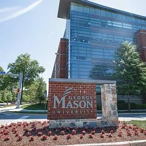 Осипова Наталья, мама Осипова Данилы, 21 год. George Mason University