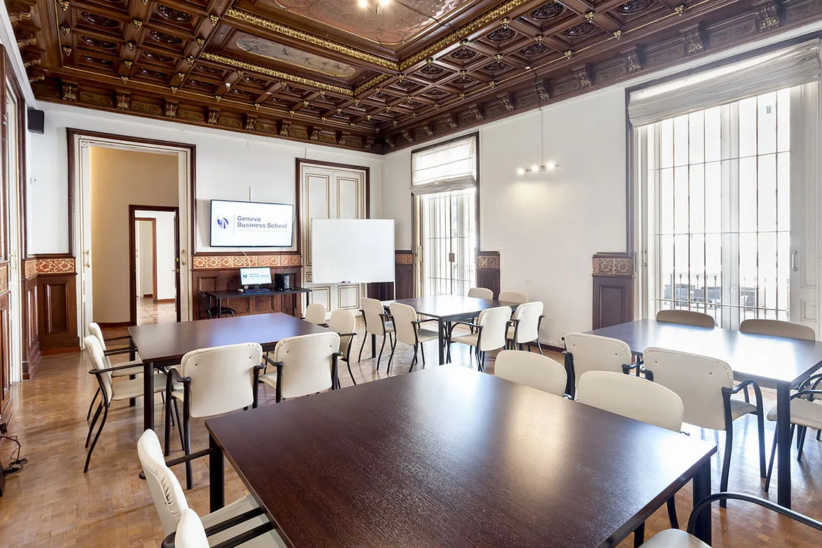 Везликова Л.Е, 27 лет, Geneva Business School, Швейцария