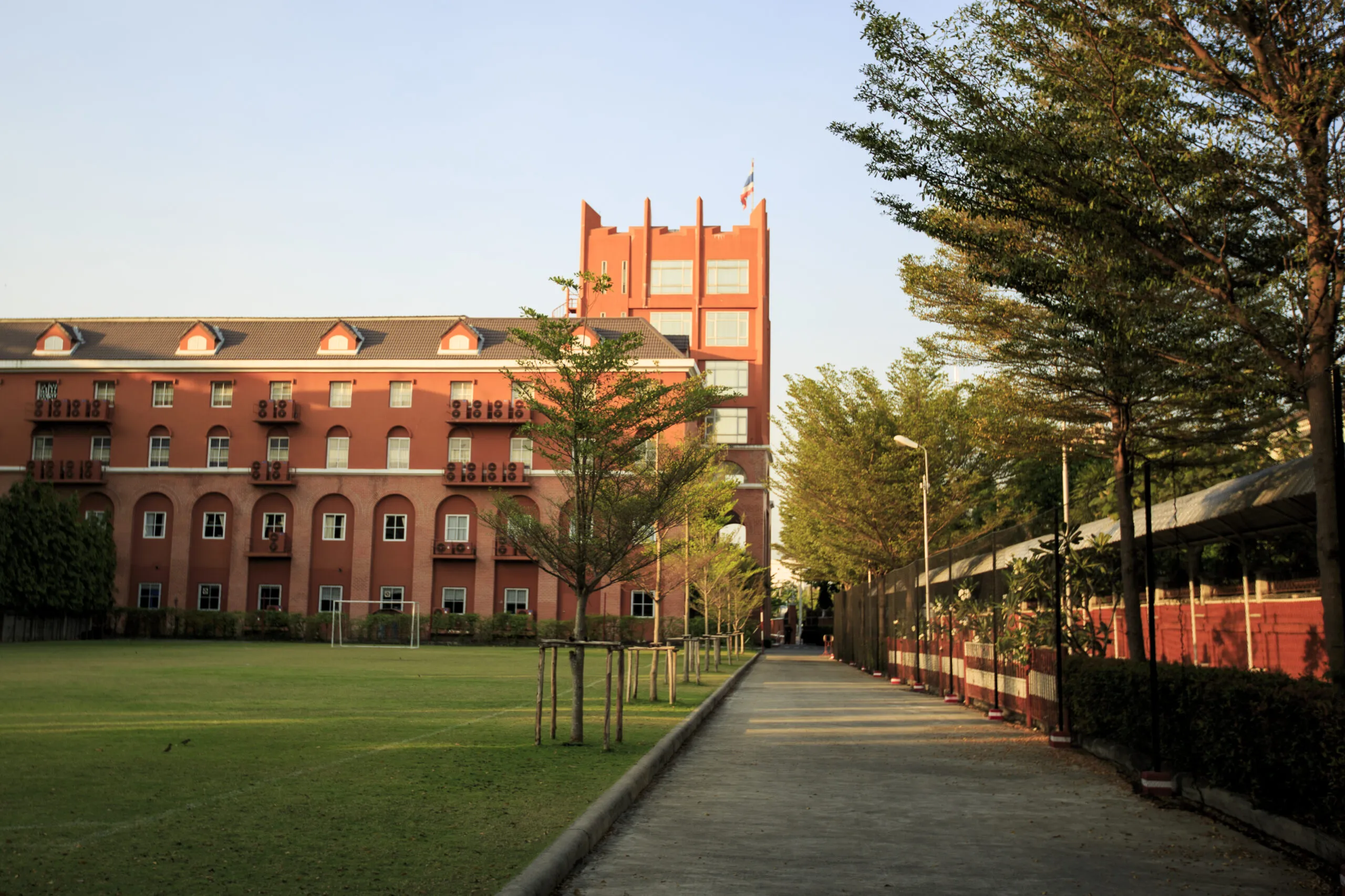 Алёна, мама Вороновой Александры (14 лет). Школа Regent’s International School Bangkok