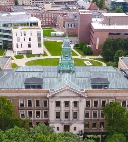 Simmons University – отличные перспективы престижного образования и карьеры для женщин!