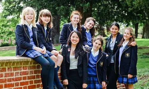 Школы для девочек