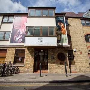 Прыгунова Полина 17 лет, Cambridge School of Visual & Performing Arts (CSVPA)