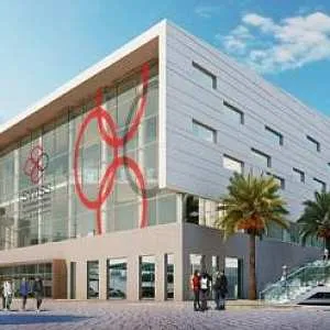 Эдуард, папа Амиры (16 лет). Школа Swiss International Scientific School in Dubai