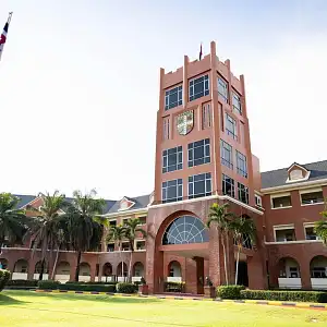 Короткова Светлана,мама Коротковой Алены 14 лет. Regents International School Pattaya