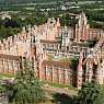 Ирина Е., мама Александра (17 лет). Школа Oxford International Royal Holloway