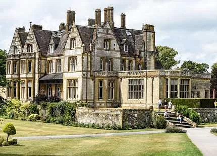 Exsportise, Clayesmore school