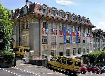 Ecole Lemania (английский и французский)