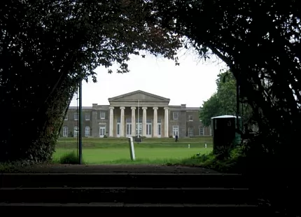 Mill Hill International (The Mount)