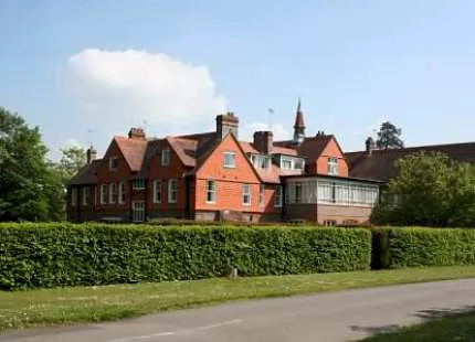 Leighton Park School