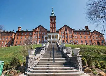 Kings Summer, University of Mount Saint Vincent