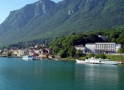 César Ritz Colleges (Бакалавриат)