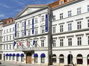 Изображение Webster Vienna Private University