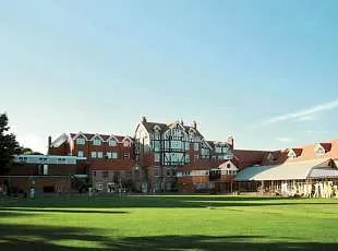 Bede's Eastbourne Изображение Bede's Eastbourne