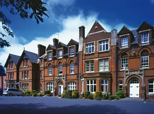 Kent College Canterbury Изображение Kent College Canterbury